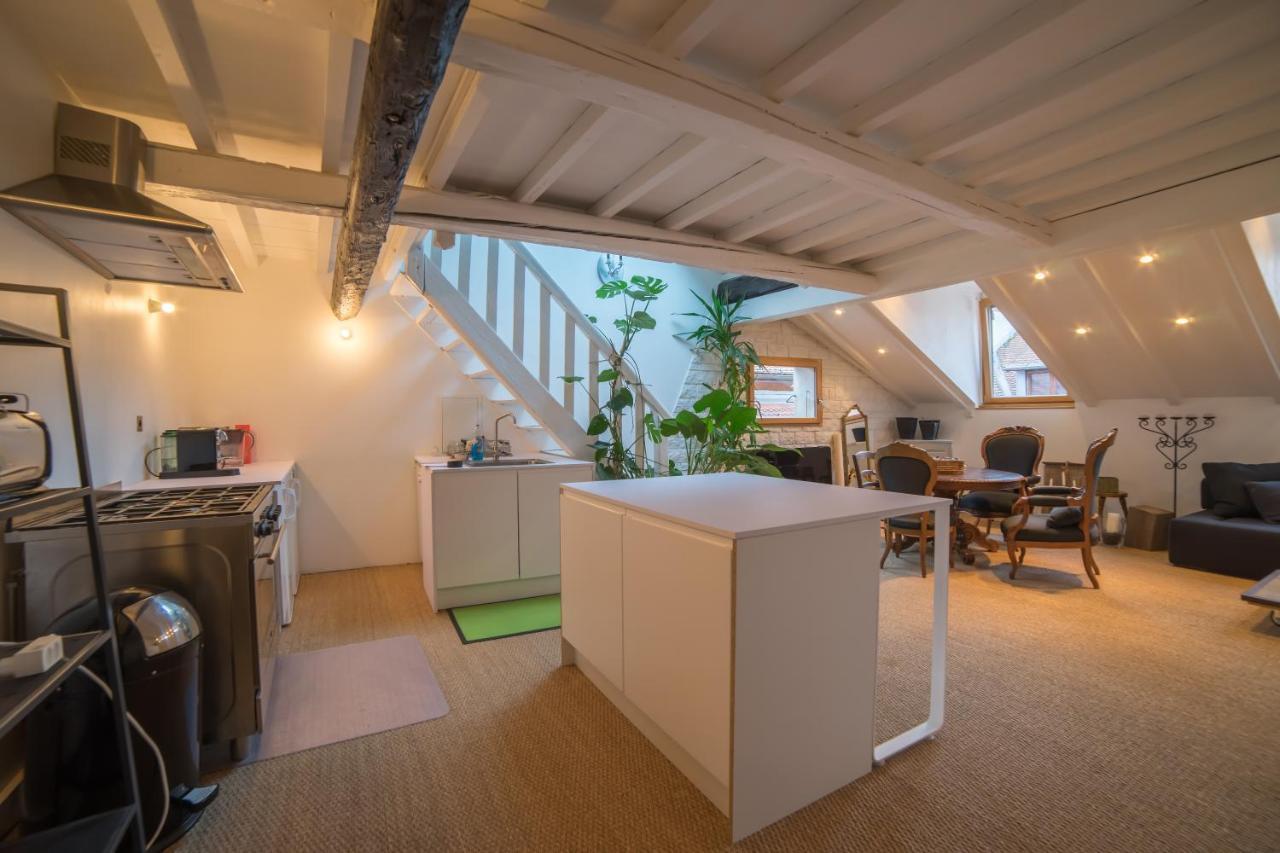 Appartements Atypiques Centre Ville Annecy Exterior photo